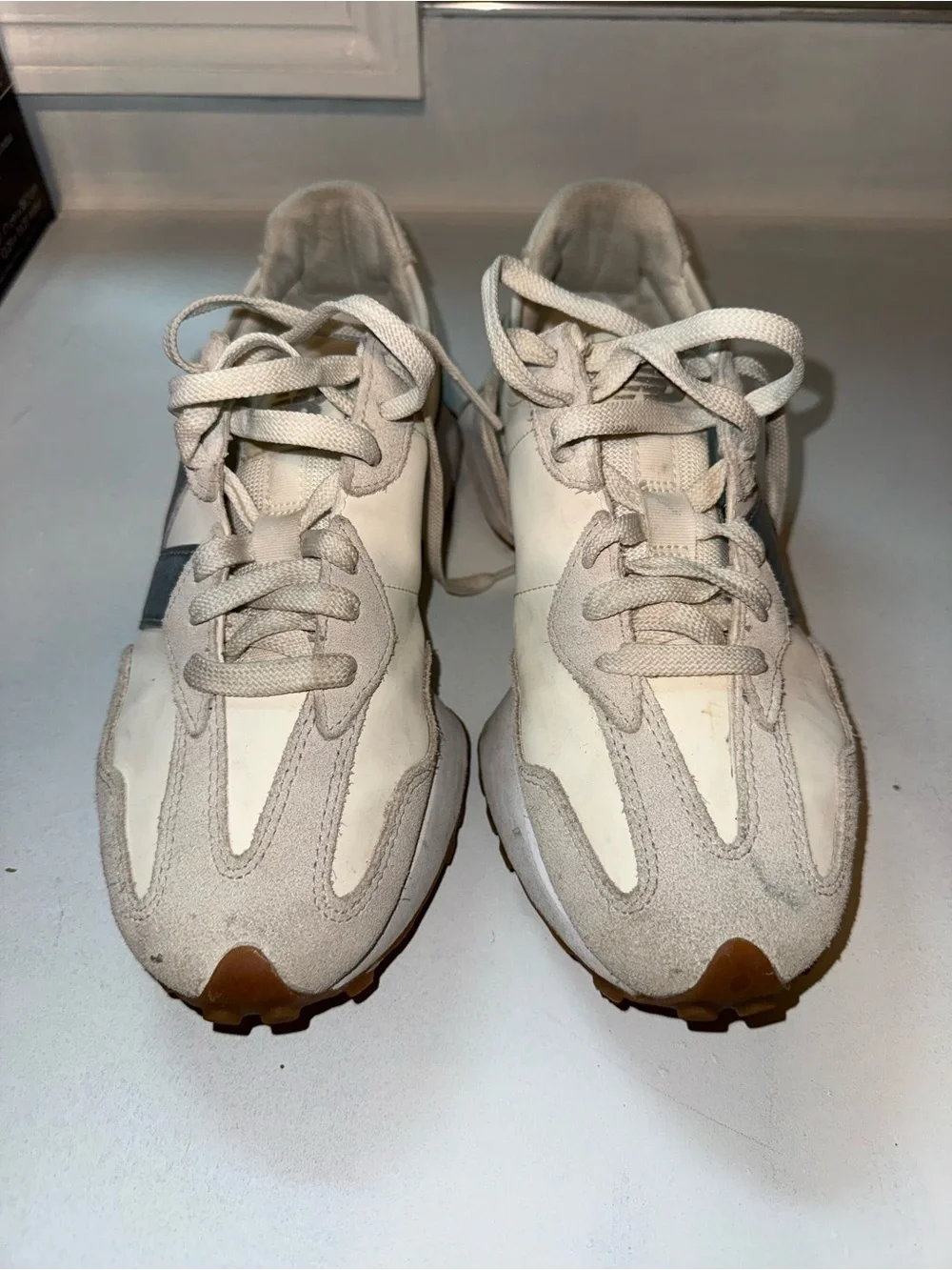 New Balance 327 Sneakers